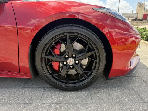 Used 2022 Chevrolet Corvette Stingray Premium Conv w/ Z51 Performance Package RWD image 9