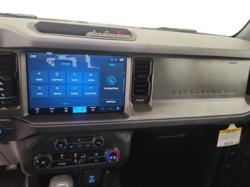 New 2025 Ford Bronco 4-Door image 15