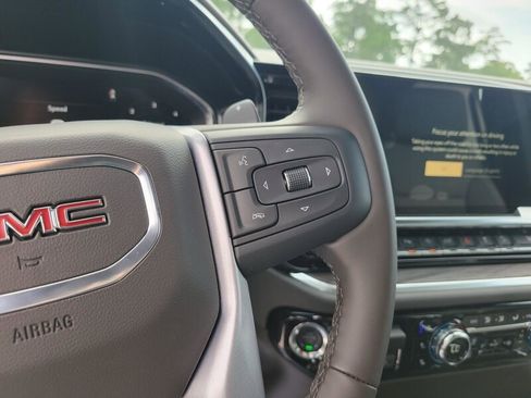 New 2026 GMC Sierra 1500 SLT w/ SLT Premium Plus Package AWD/4WD image 12