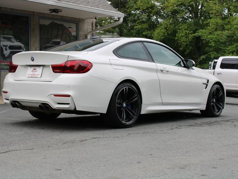 Used 2018 BMW M4 Coupe RWD image 6