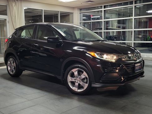Used 2020 Honda HR-V LX image 2
