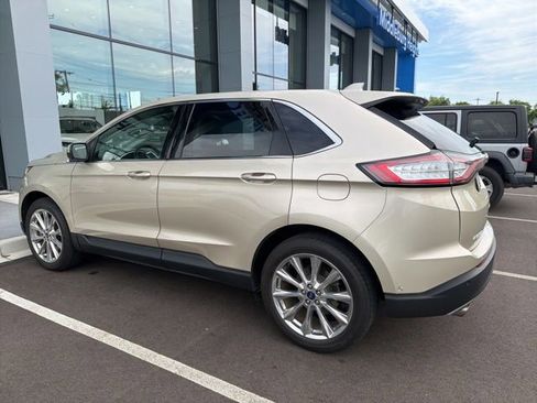 Used 2018 Ford Edge Titanium w/ Equipment Group 302A AWD/4WD image 2