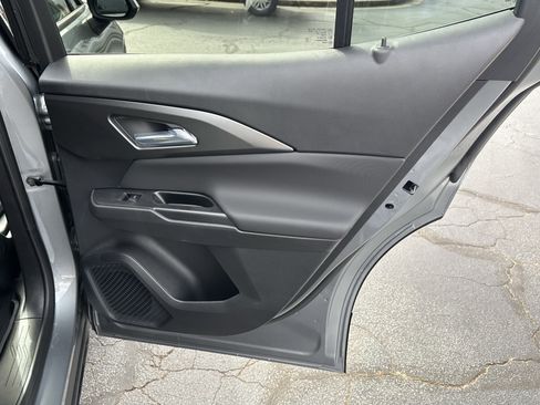 New 2026 Chevrolet Equinox EV LT image 18