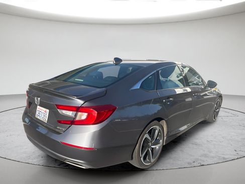Used 2018 Honda Accord Sport image 3