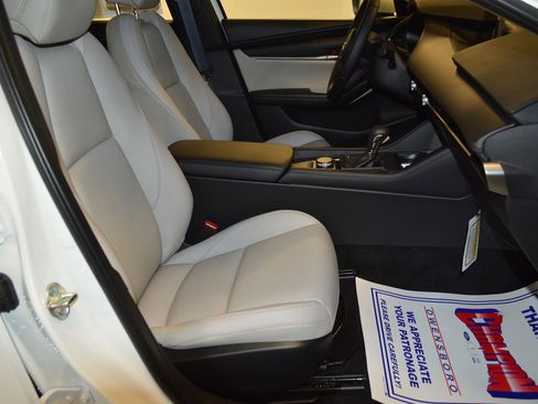 New 2026 MAZDA MAZDA3 2.5 S Sedan w/ Preferred Pkg image 11