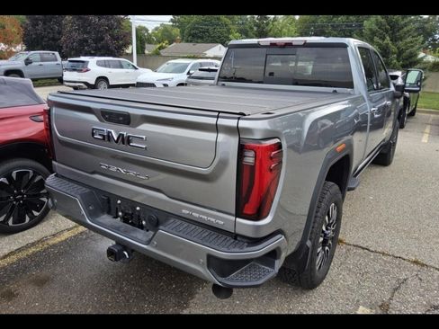 Used 2026 GMC Sierra 2500 Denali Ultimate AWD/4WD image 4