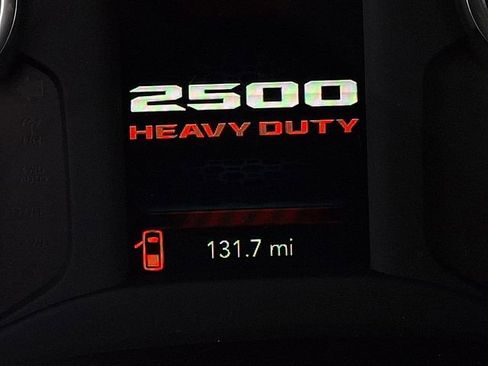 Used 2024 RAM 2500 Tradesman w/ Chrome Appearance Group image 19