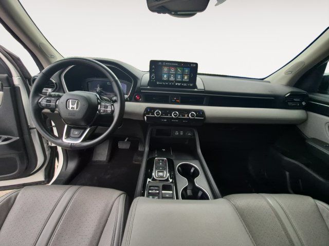 Used 2023 Honda Pilot Elite image 10
