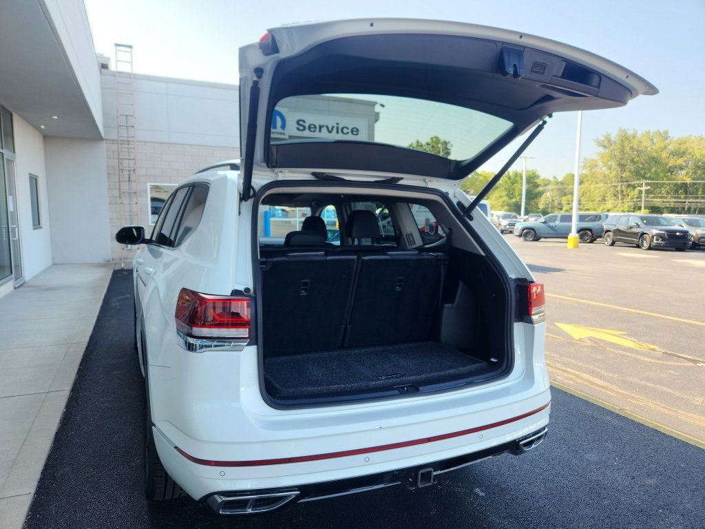 Used 2021 Volkswagen Atlas SE w/ Panoramic Sunroof Package AWD/4WD image 11
