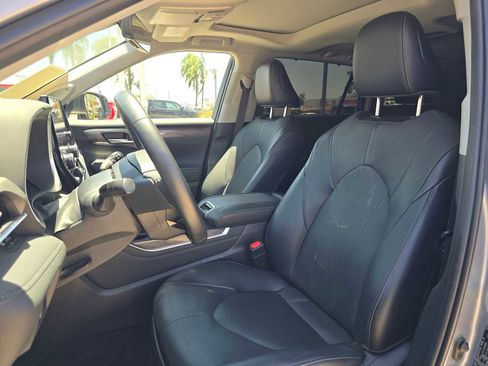 Used 2023 Toyota Highlander Limited w/ Protection Package #3 (TMS) AWD/4WD image 26
