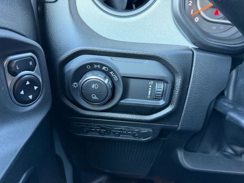 New 2026 Jeep Gladiator Sport image 17