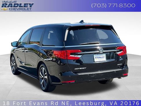 Used 2023 Honda Odyssey Touring image 3