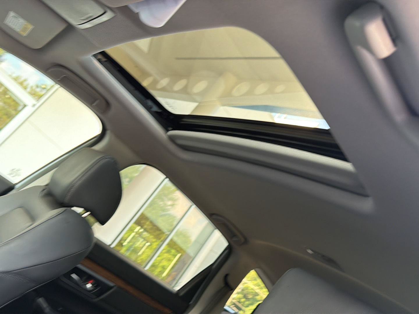 Used 2020 Honda CR-V EX-L image 32