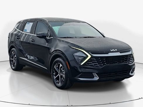 Used 2023 Kia Sportage EX image 2