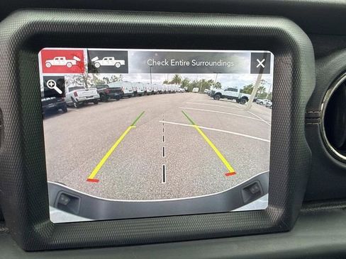 Used 2021 Jeep Gladiator Overland AWD/4WD image 25