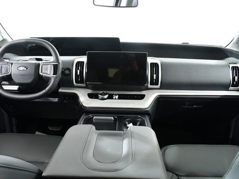 New 2027 Ford Expedition Active AWD/4WD image 7