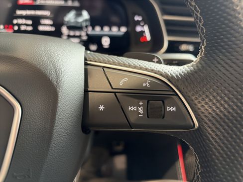 Used 2022 Audi SQ7 Premium Plus w/ SQ7 Executive Package image 46