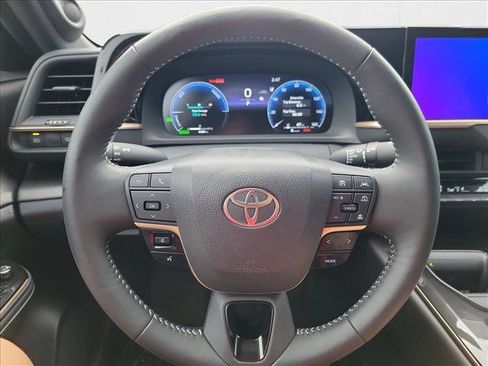 Used 2025 Toyota Crown Nightshade image 20