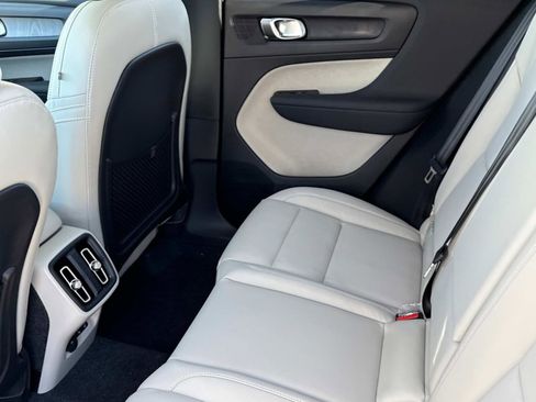 New 2026 Volvo XC40 B5 Ultra w/ Climate Package image 12