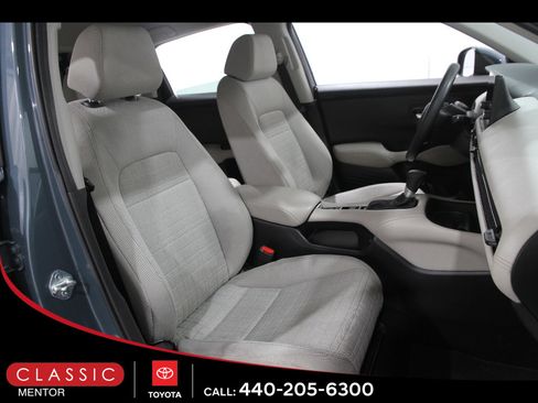 Used 2024 Honda HR-V LX image 17