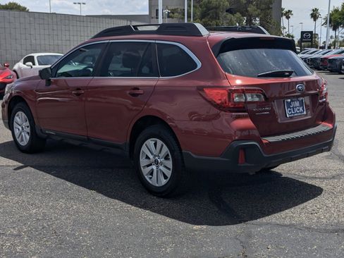 Used 2018 Subaru Outback 2.5i AWD/4WD image 4