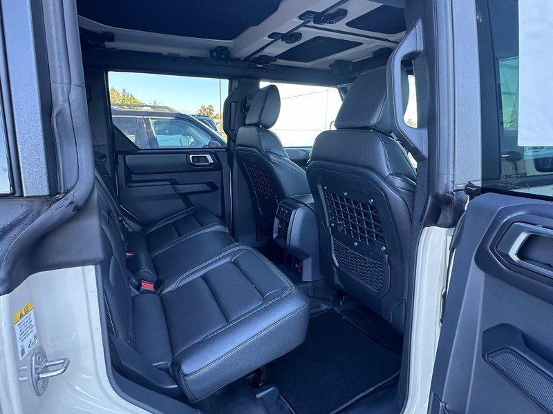 Used 2025 Ford Bronco Badlands AWD/4WD image 13
