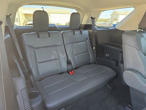 New 2025 Ford Explorer Active w/ Active Comfort Package image 12