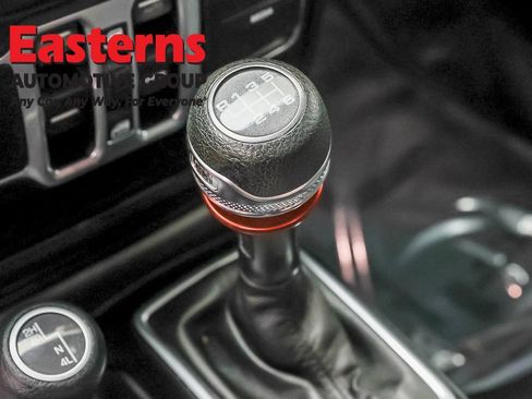 Used 2018 Jeep Wrangler Unlimited Sport S AWD/4WD image 13