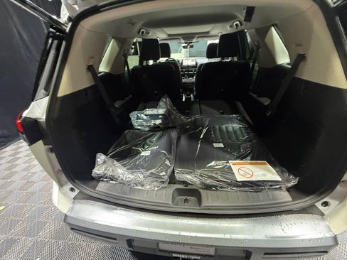 New 2026 Nissan Pathfinder SL image 34