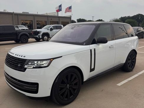 Used 2023 Land Rover Range Rover SE AWD/4WD image 3