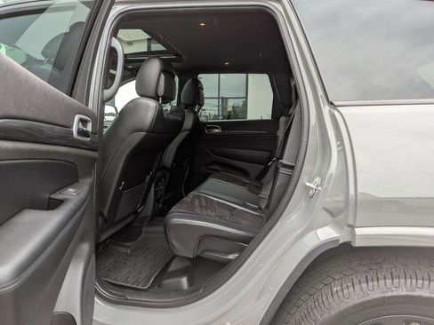 Used 2020 Jeep Grand Cherokee Altitude image 39