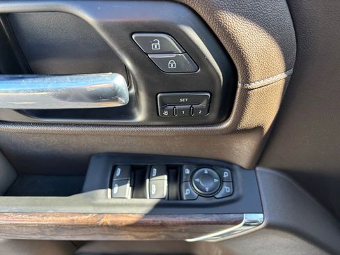 Used 2022 GMC Sierra 1500 Denali image 14