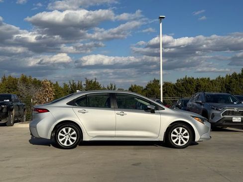 Used 2026 Toyota Corolla LE image 4