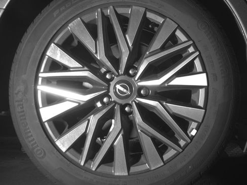 Used 2025 Nissan Altima 2.5 SV FWD image 18