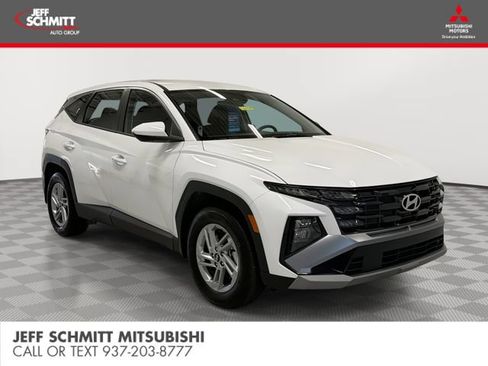 Used 2026 Hyundai Tucson SE FWD image 1