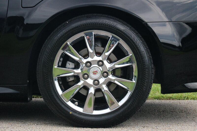 Used 2009 Cadillac XLR RWD image 37