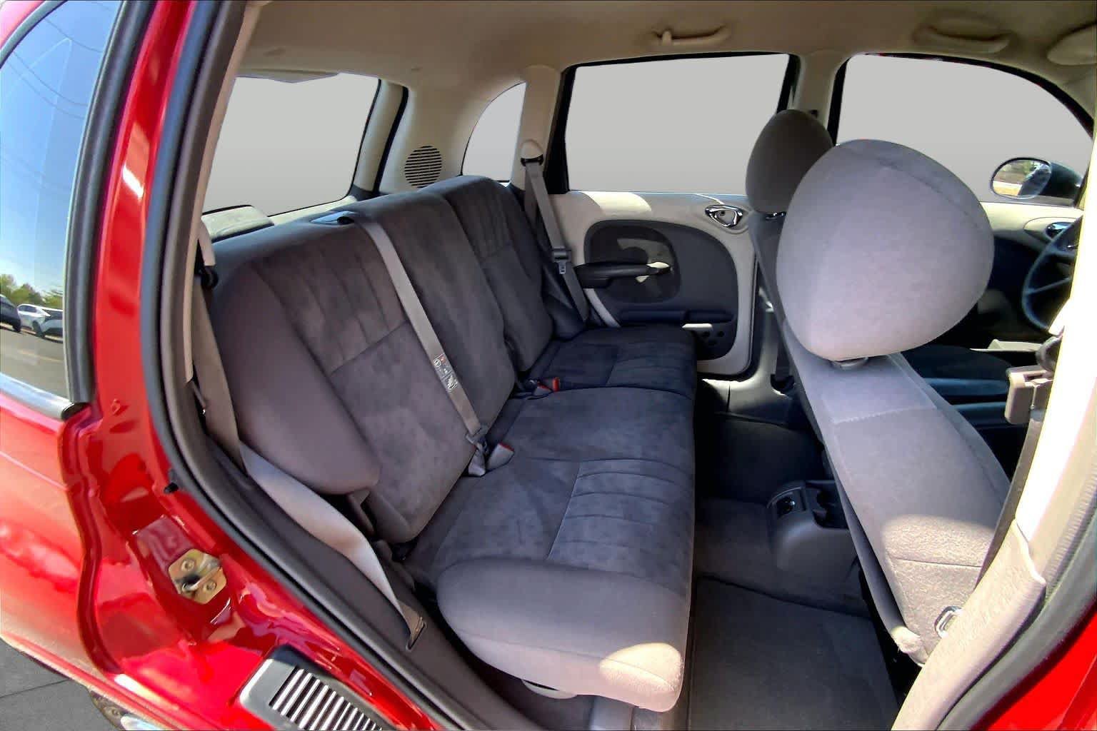 Used 2002 Chrysler PT Cruiser FWD image 19
