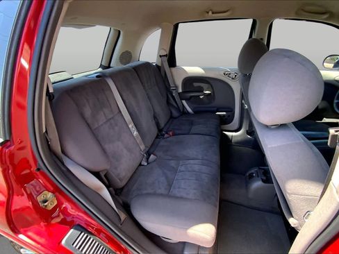 Used 2002 Chrysler PT Cruiser FWD image 19