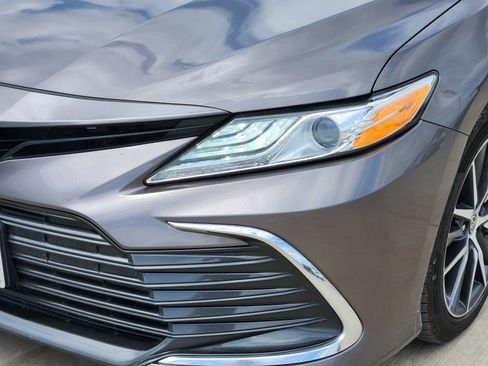 Used 2024 Toyota Camry XLE FWD image 9