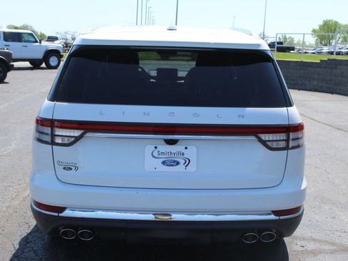 Used 2023 Lincoln Aviator Reserve w/ Equipment Group 201A AWD/4WD image 7