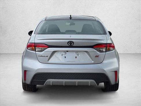 Used 2021 Toyota Corolla SE w/ SE Premium Package FWD image 6
