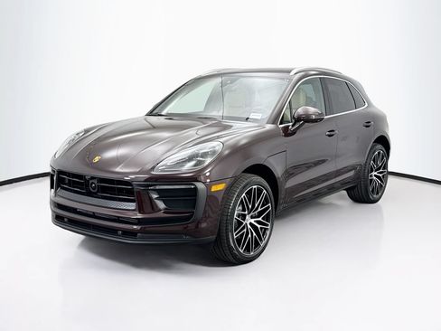 Certified 2026 Porsche Macan AWD/4WD image 1