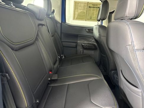 Used 2025 Ford Maverick Lobo AWD/4WD image 26