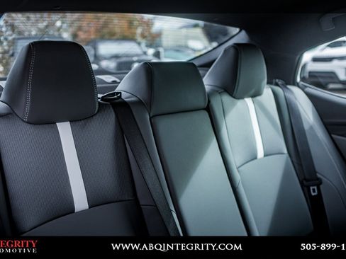 Used 2025 Toyota Camry SE image 36