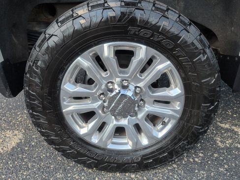 Used 2021 GMC Sierra 2500 Denali w/ Denali Ultimate Package AWD/4WD image 22