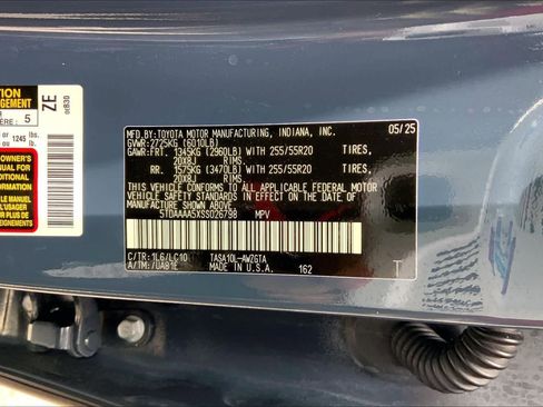 Used 2025 Toyota Grand Highlander FWD image 35