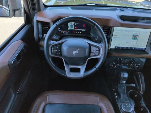 Used 2024 Ford Bronco Outer Banks AWD/4WD image 16