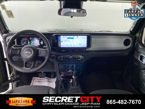 Used 2024 Jeep Wrangler Unlimited AWD/4WD image 27