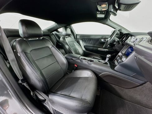 Used 2019 Ford Mustang GT Premium w/ GT Performance Package RWD image 27