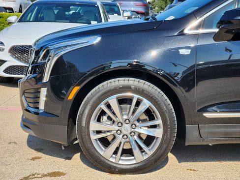 Used 2025 Cadillac XT5 Premium Luxury FWD image 9